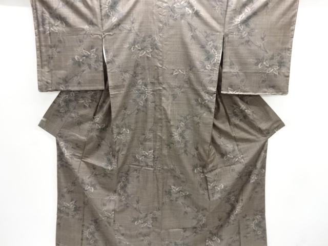 大特価品　未使用品　草葉模様織り出し本場泥大島紬着物(5マルキ)